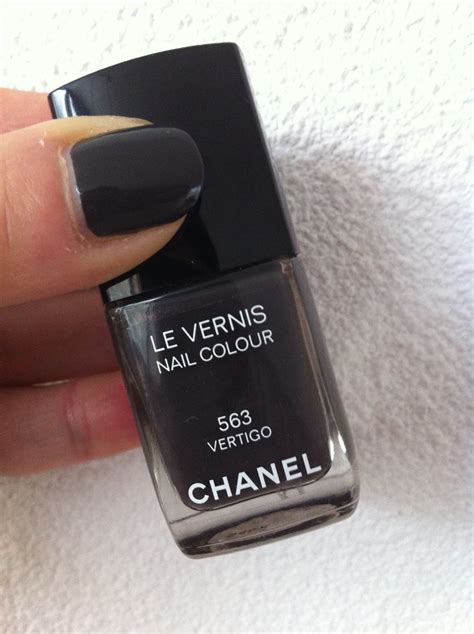 chanel nagellak zwart|CHANEL Nagellak .